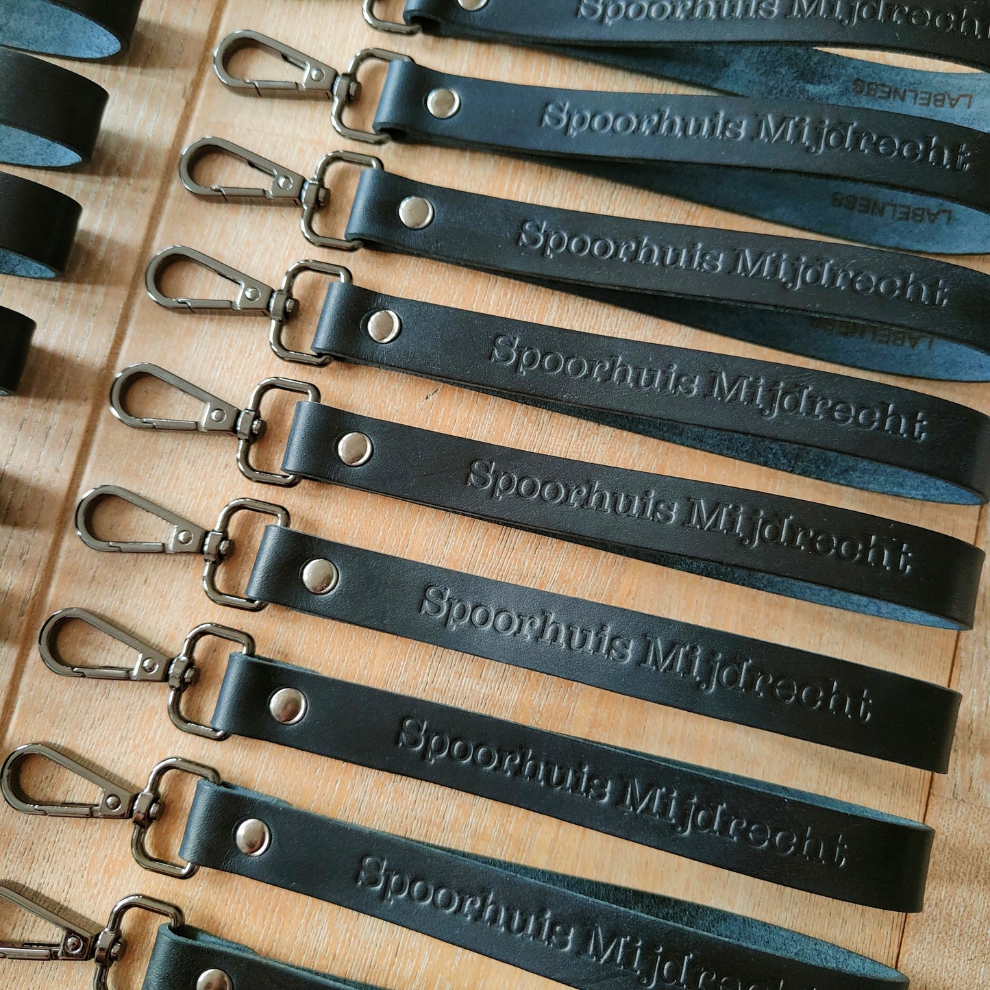 Leren sleutelhanger Deluxe ¨Eigen tekst/ naam¨